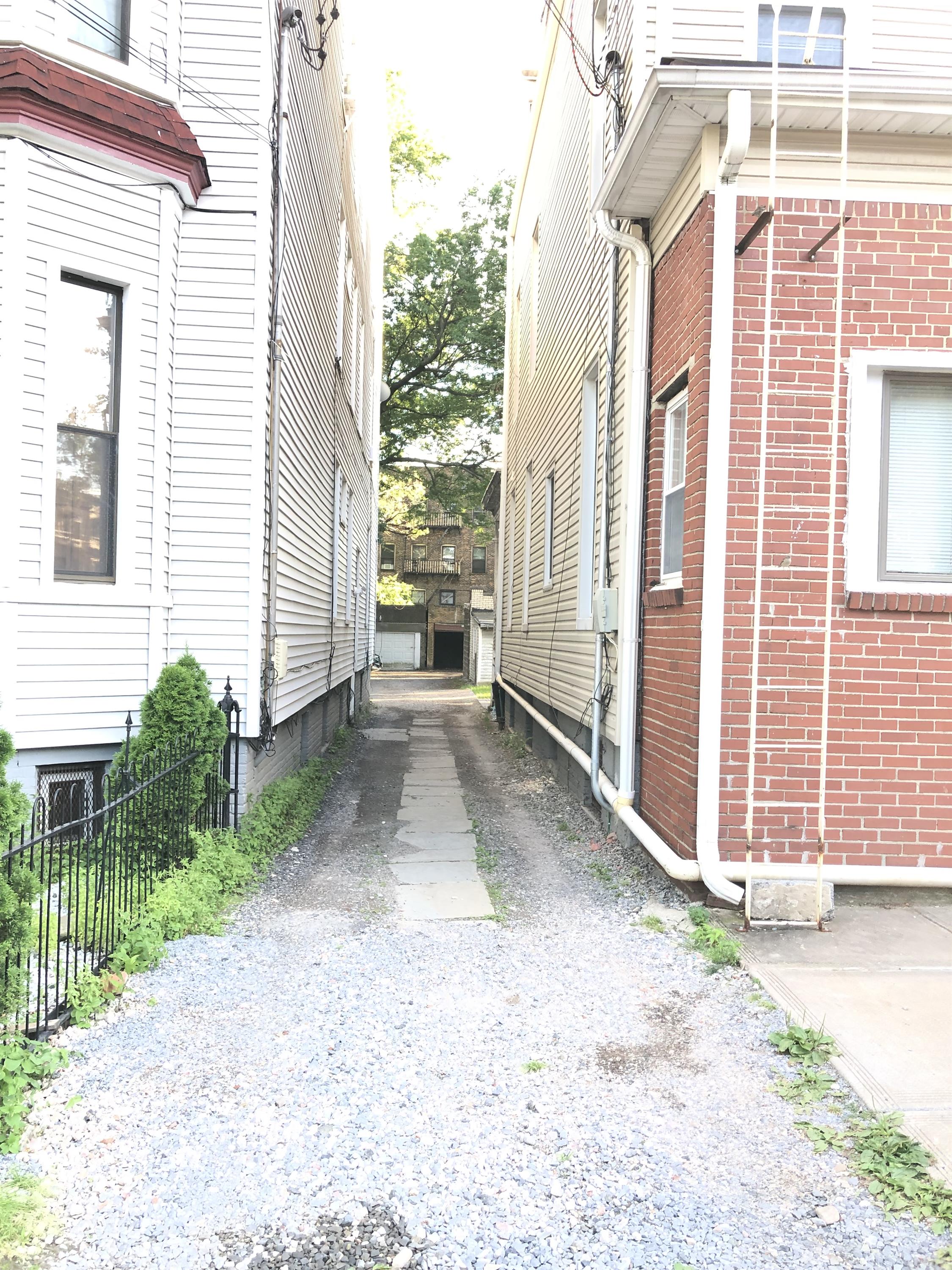 23 Sherman Place - 3rd Fl